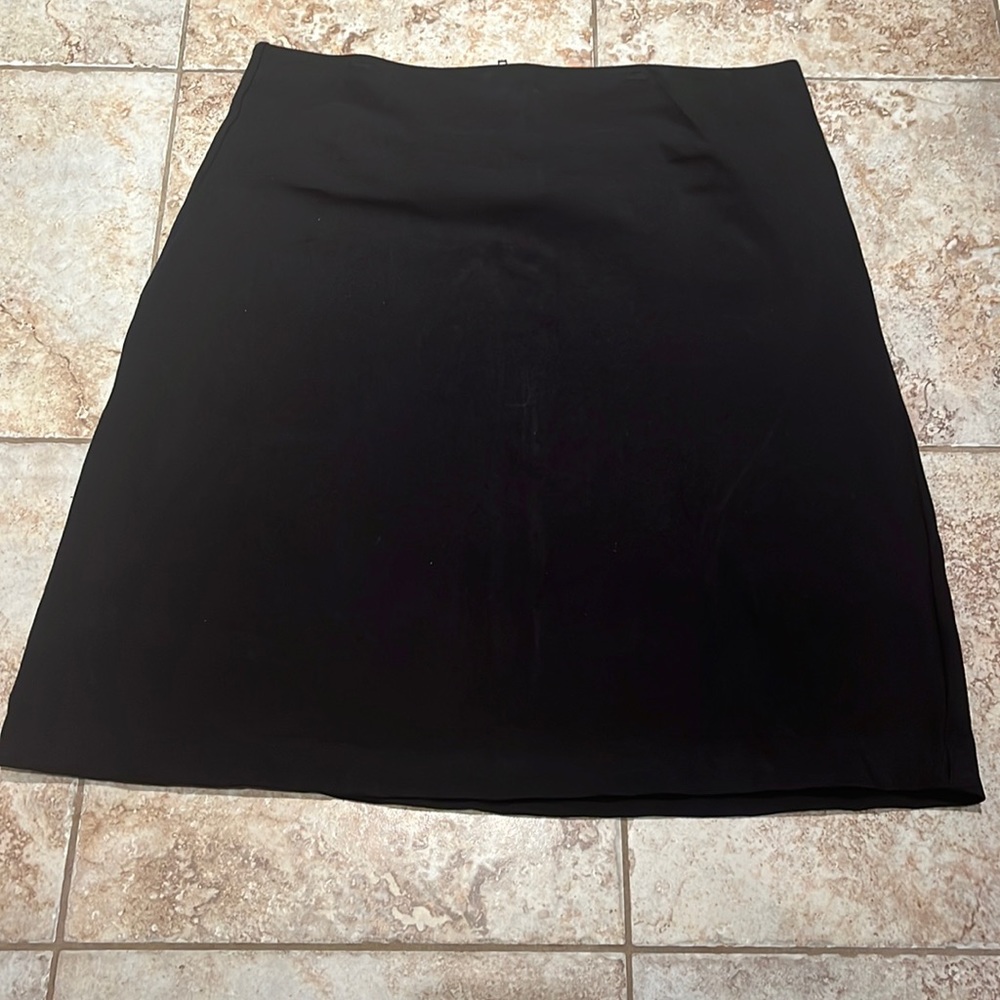 Size 12 womens black skirt